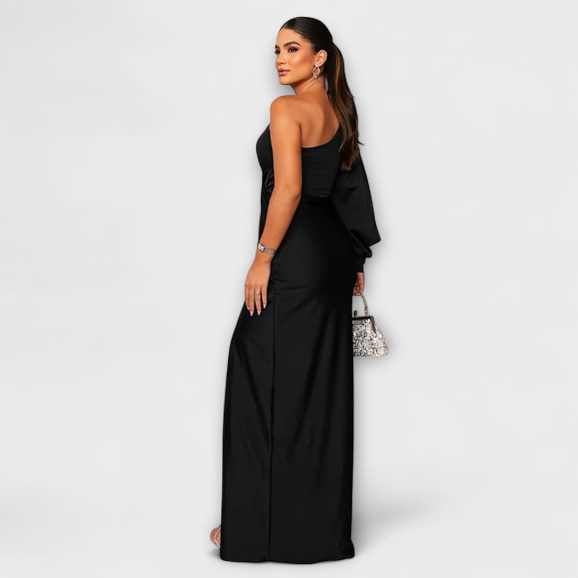 Maison Lumière™ | Robe élégante avec raffinement