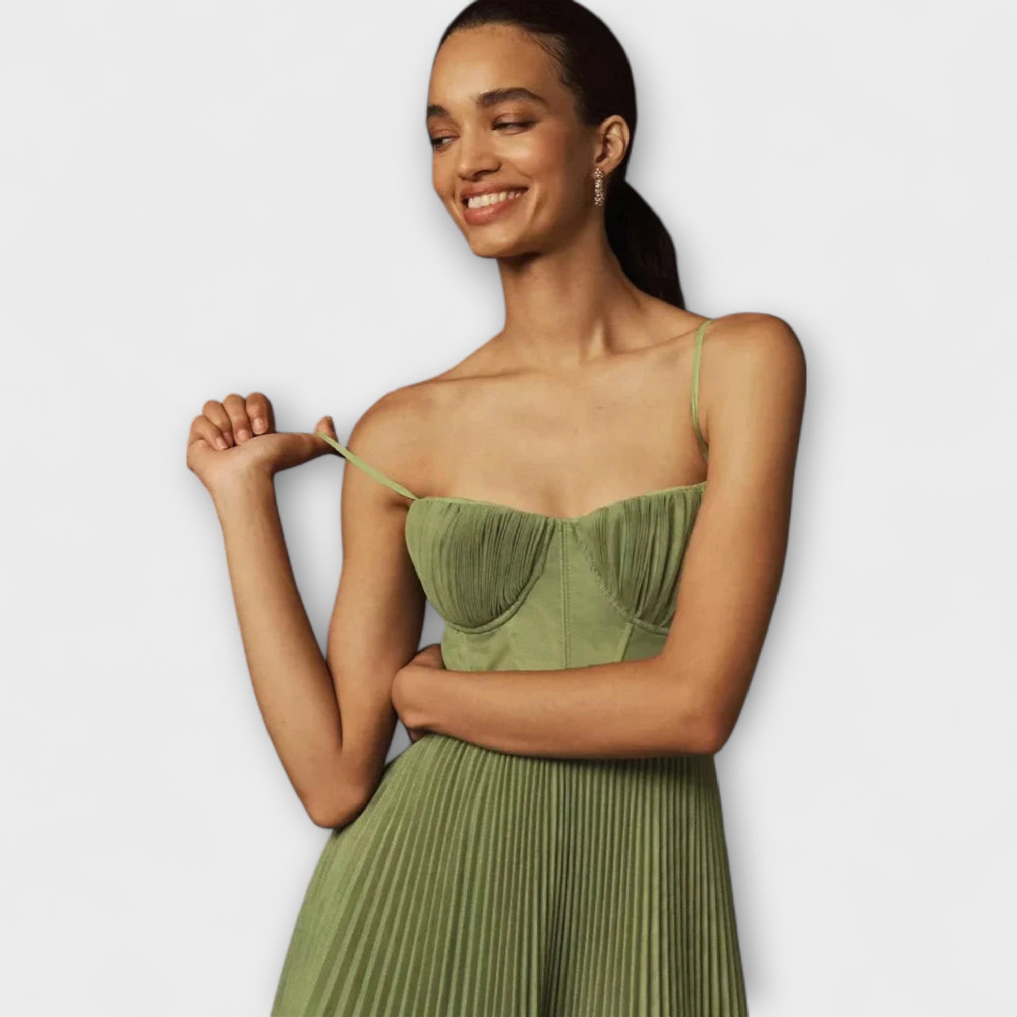 Maison Lumière™ | Robe Midi en Tulle avec Jupe Plissée et Design Bustier